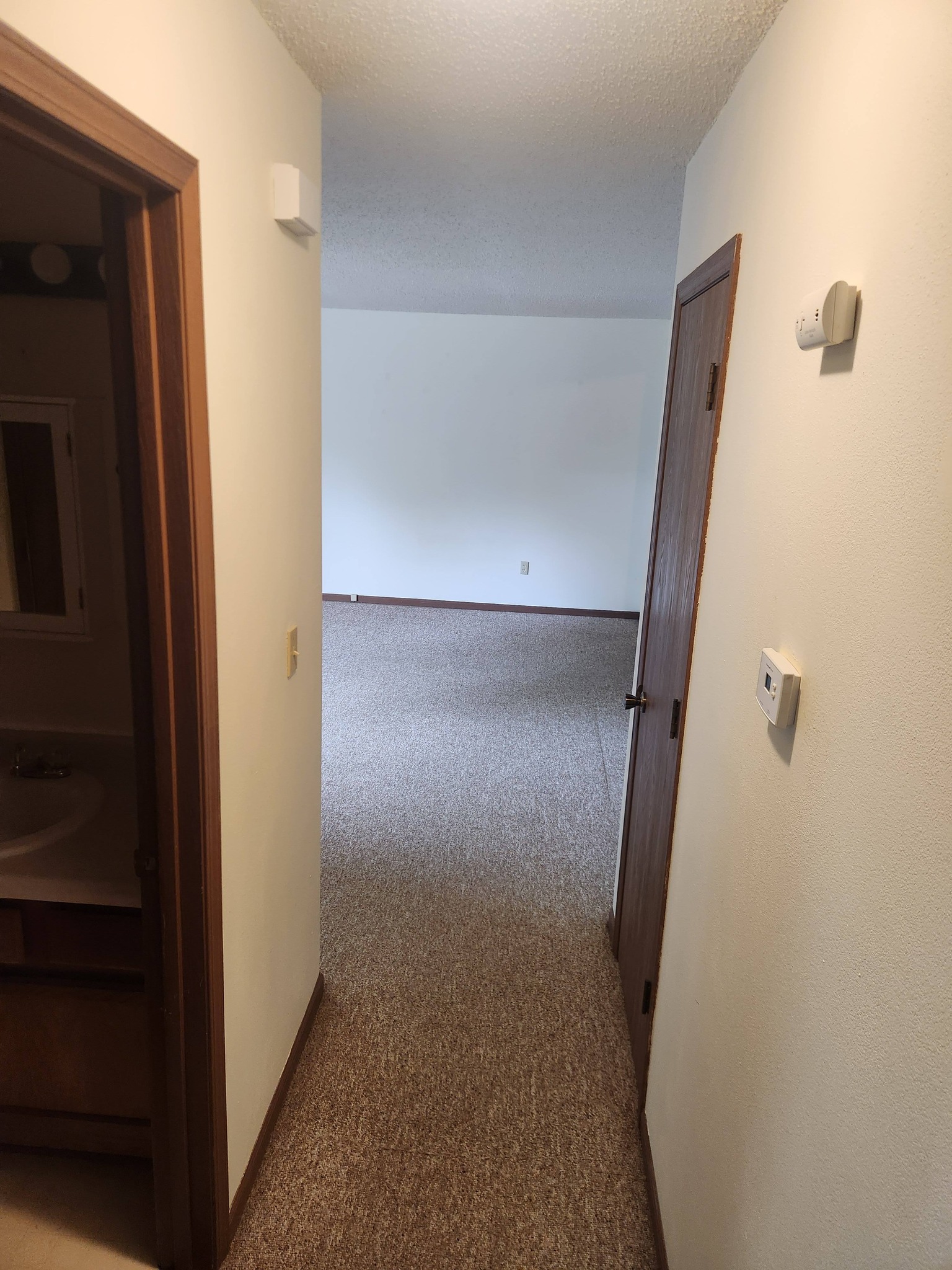 827 Foxrun Clinton Mo 6.jpg